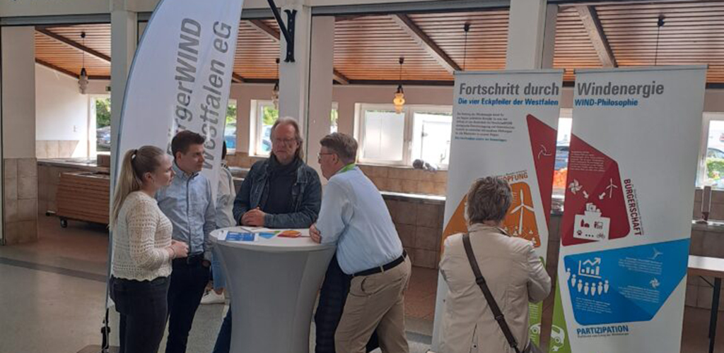 buergerwind_news_warsteiner_informieren_sich_zum_windpark_rennweg_2